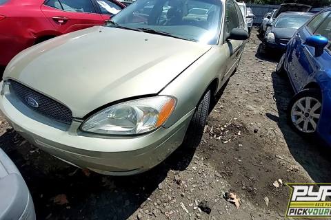 Photo of 2006 Ford Taurus