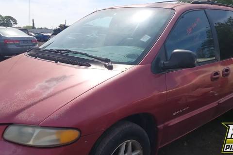 Photo of 1999 Dodge Grand Caravan