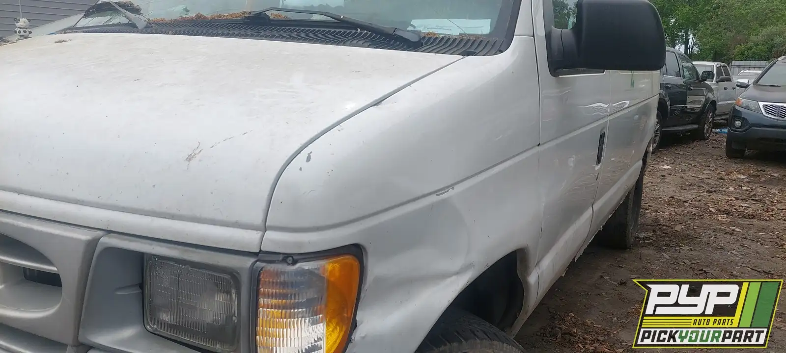 Photo of 1999 Ford E-250 Econoline