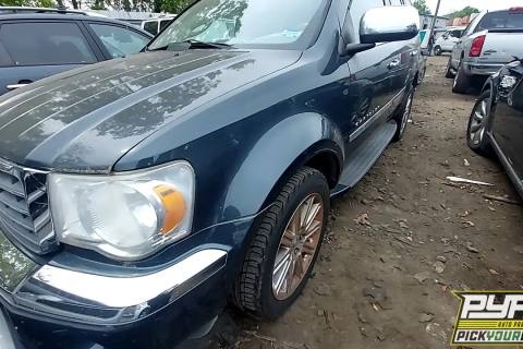Photo of 2008 Chrysler Aspen