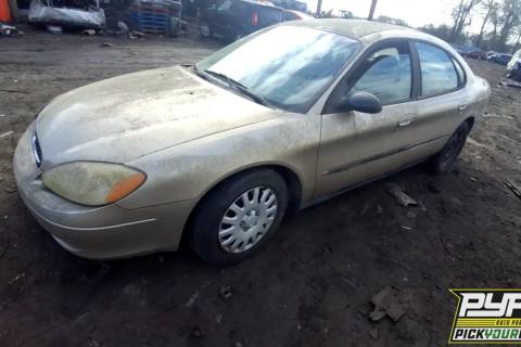 Photo of 2001 Ford Taurus