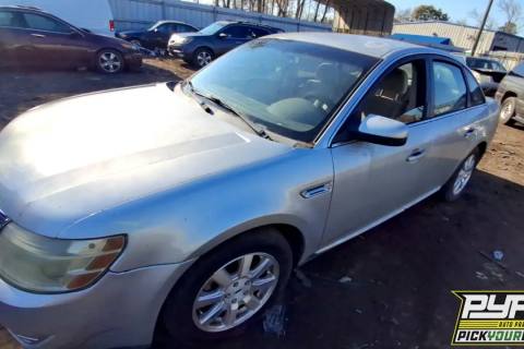 Photo of 2009 Ford Taurus