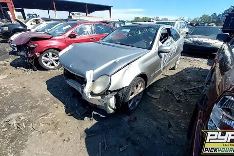 Photo of 2004 Mercedes-Benz C320