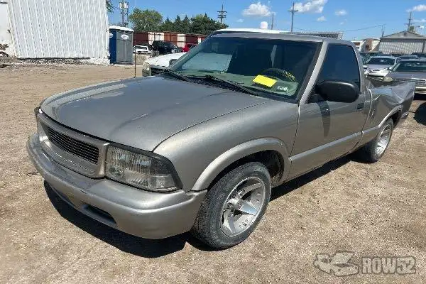 Photo of 2002 GMC Sonoma