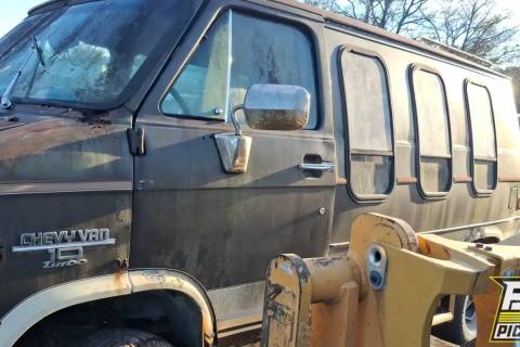Photo of 1983 Chevrolet Chevy Van