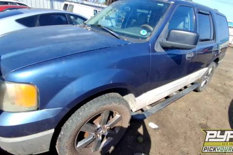 Photo of 2004 Ford Expedition