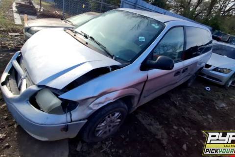 Photo of 2006 Dodge Caravan