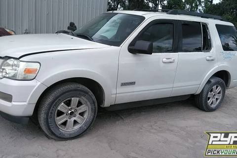 Photo of 2008 Ford Explorer