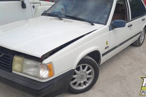 Photo of 1993 Volvo 940