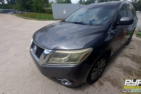 Photo of 2015 Nissan Pathfinder