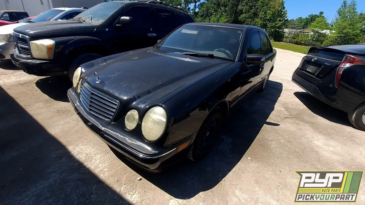 Photo of 2001 Mercedes-Benz E320
