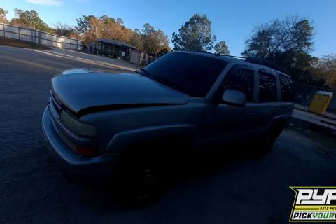 Photo of 2004 Chevrolet Tahoe