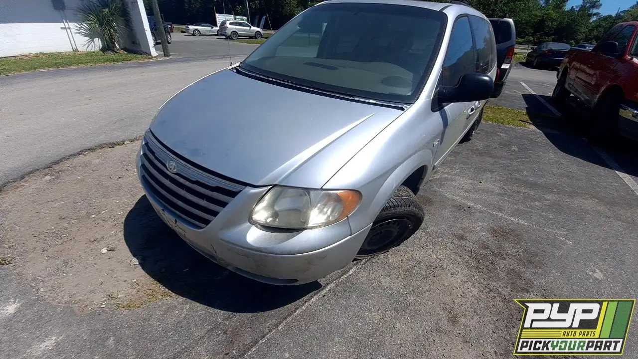 Photo of 2006 Chrysler Town & Country