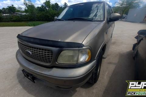 Photo of 2001 Ford Expedition