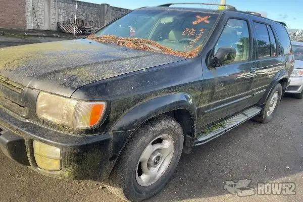 Photo of 1999 Infiniti QX4 (1999)
