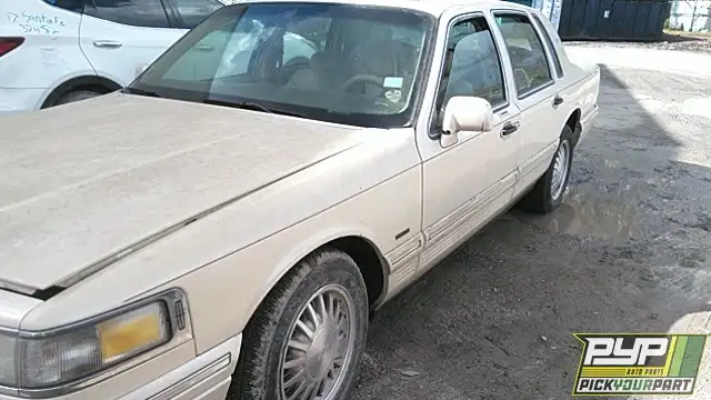 Photo of 1997 Lincoln Town Car