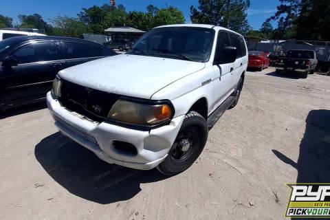 Photo of 2000 Mitsubishi Montero Sport