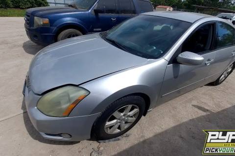 Photo of 2004 Nissan Maxima