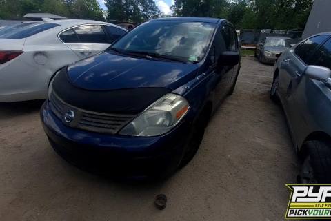 Photo of 2010 Nissan Versa