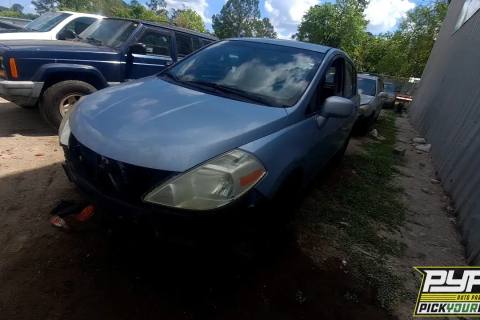 Photo of 2011 Nissan Versa