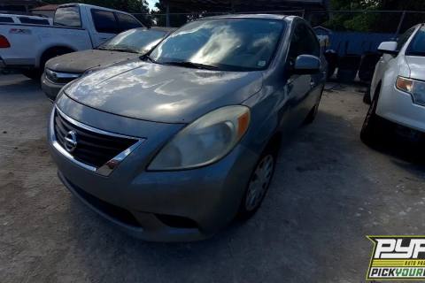 Photo of 2012 Nissan Versa