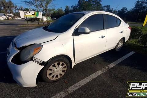 Photo of 2014 Nissan Versa