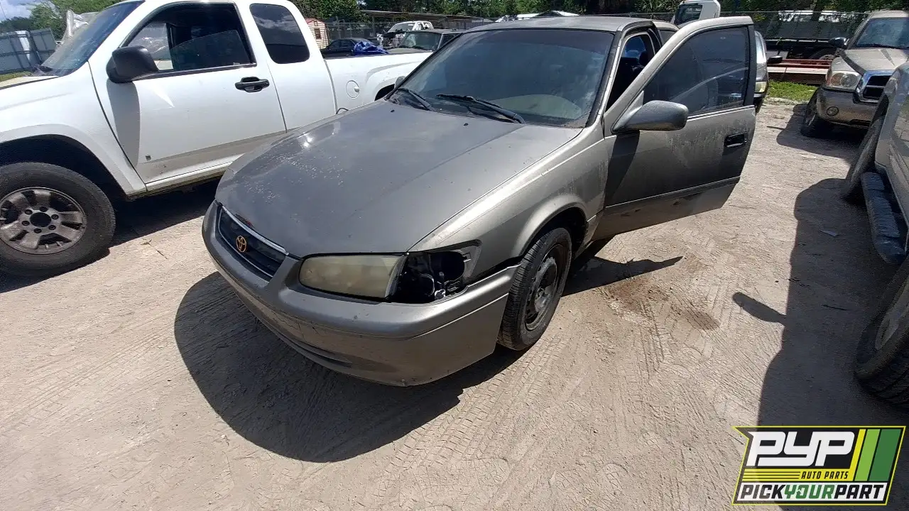 Photo of 2000 Toyota Camry