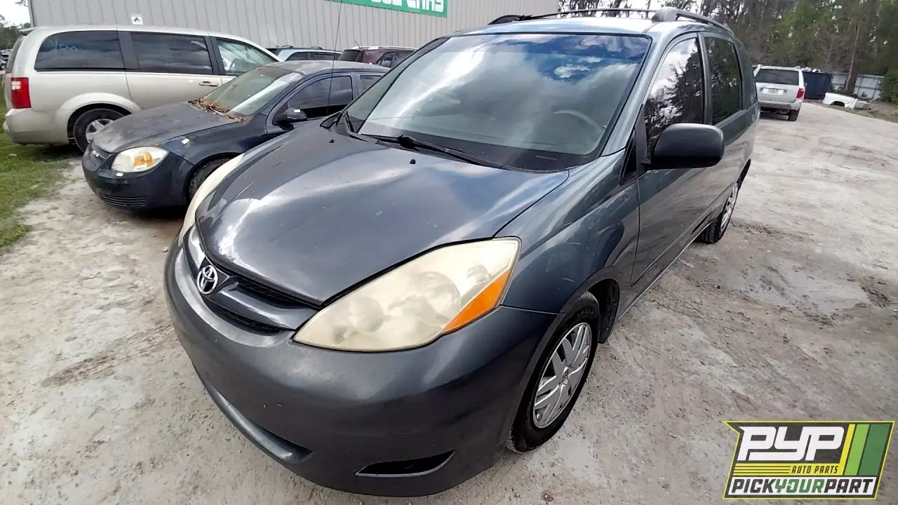 Photo of 2006 Toyota Sienna