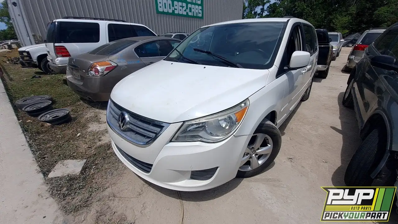 Photo of 2011 Volkswagen Routan