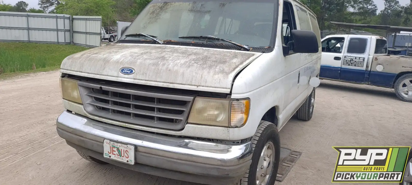 Photo of 1996 Ford E-350 Econoline Club Wagon