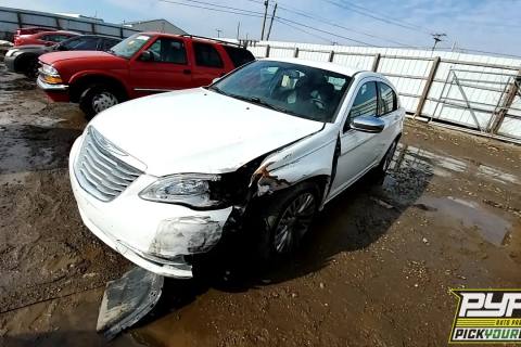 Photo of 2012 Chrysler 200