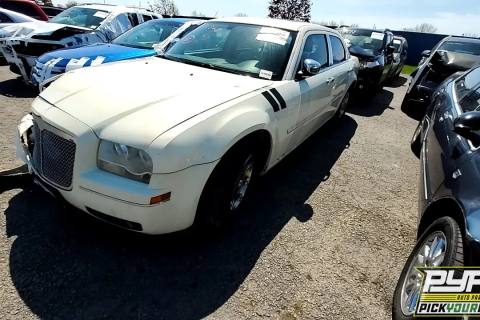 Photo of 2005 Chrysler 300