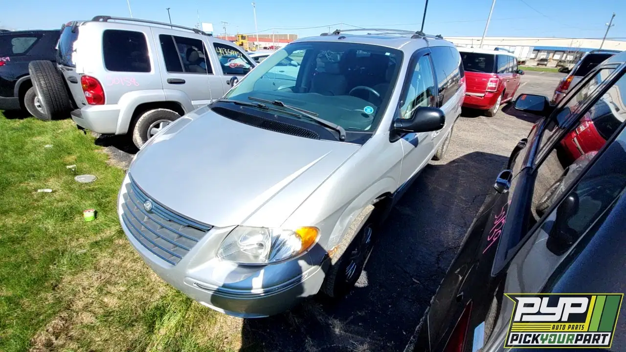 Photo of 2006 Chrysler Town & Country