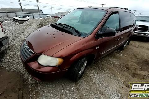 Photo of 2007 Chrysler Town & Country
