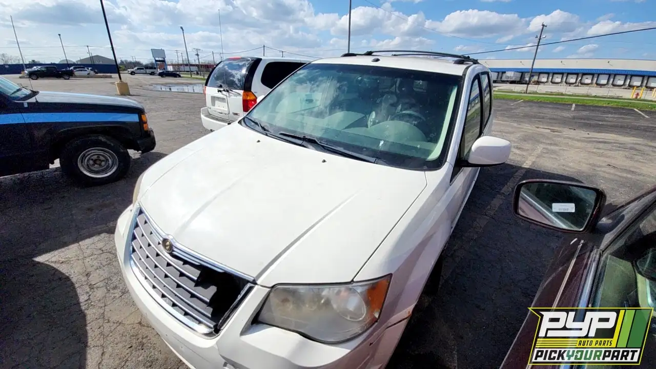 Photo of 2008 Chrysler Town & Country