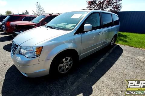 Photo of 2008 Chrysler Town & Country
