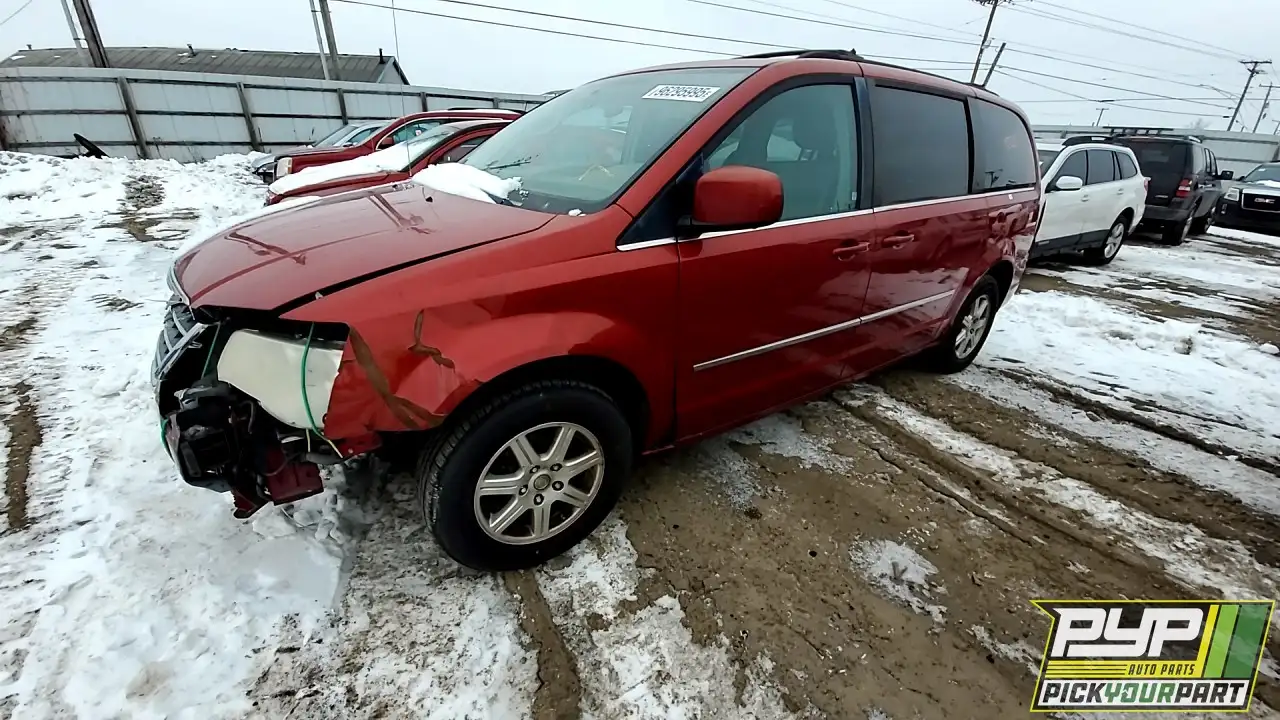 Photo of 2010 Chrysler Town & Country