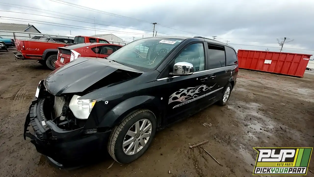 Photo of 2011 Chrysler Town & Country