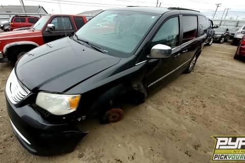 Photo of 2011 Chrysler Town & Country