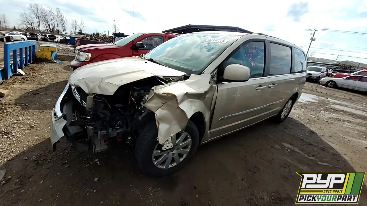 Photo of 2013 Chrysler Town & Country