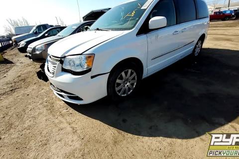Photo of 2015 Chrysler Town & Country