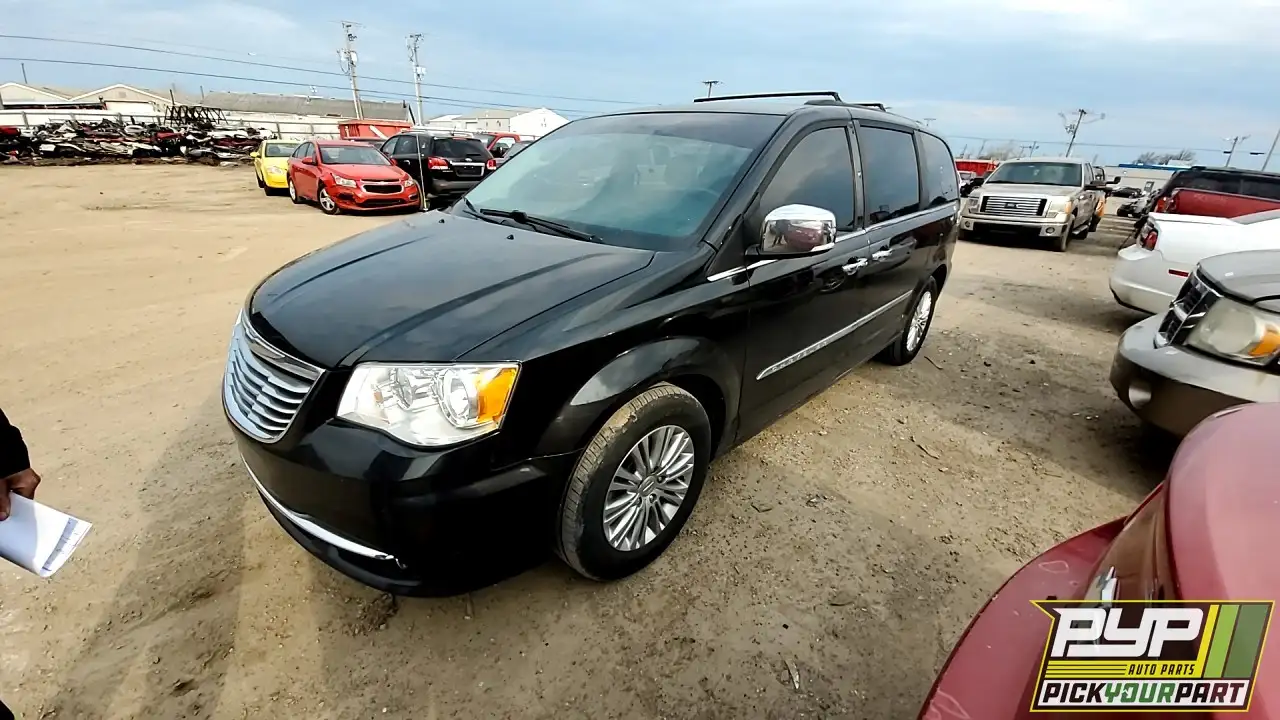 Photo of 2015 Chrysler Town & Country
