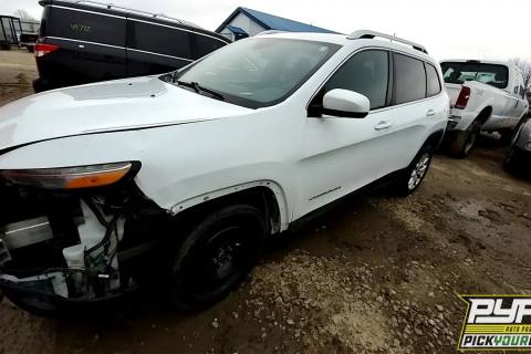 Photo of 2015 Jeep Cherokee