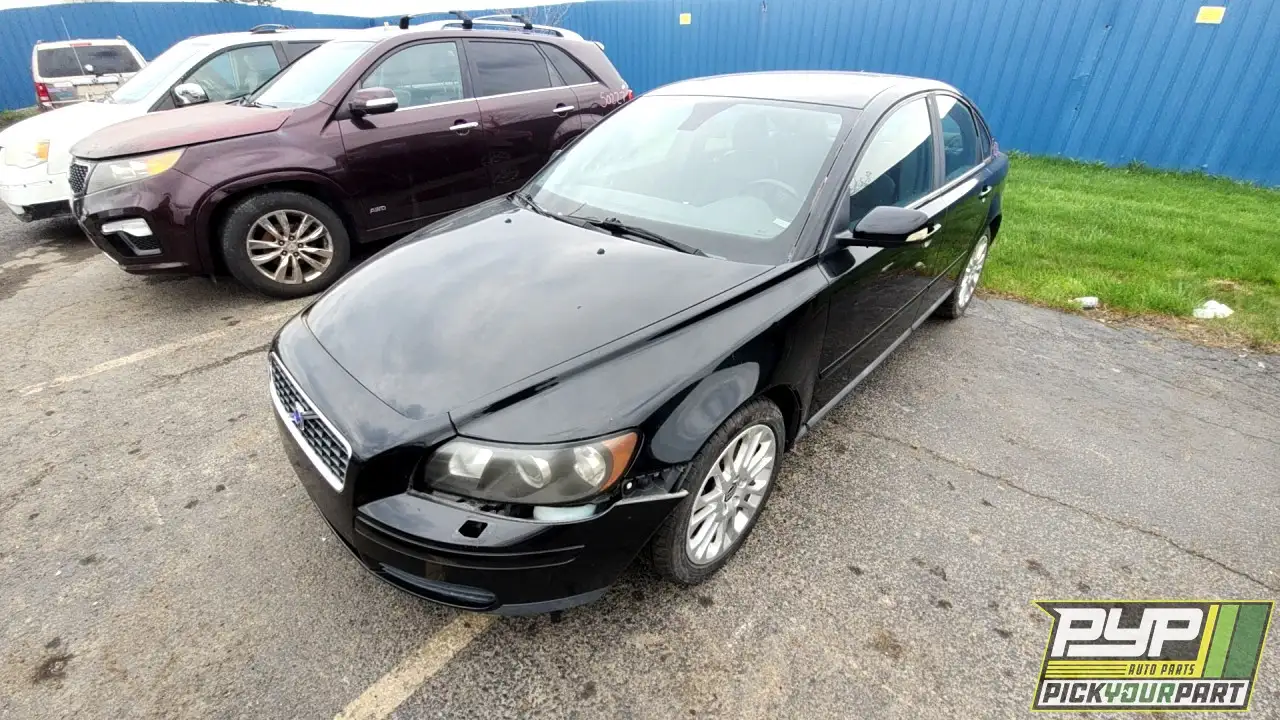 Photo of 2004 Volvo S40