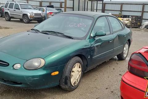 Photo of 1999 Ford Taurus