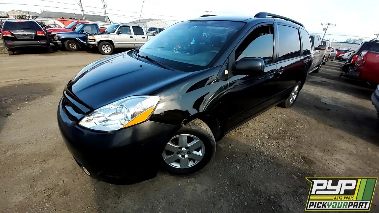 Photo of 2008 Toyota Sienna