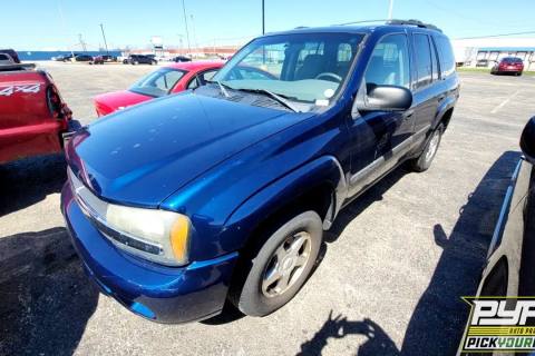 Photo of 2004 Chevrolet Trailblazer