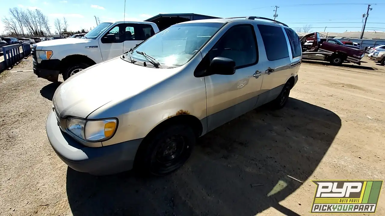 Photo of 2000 Toyota Sienna