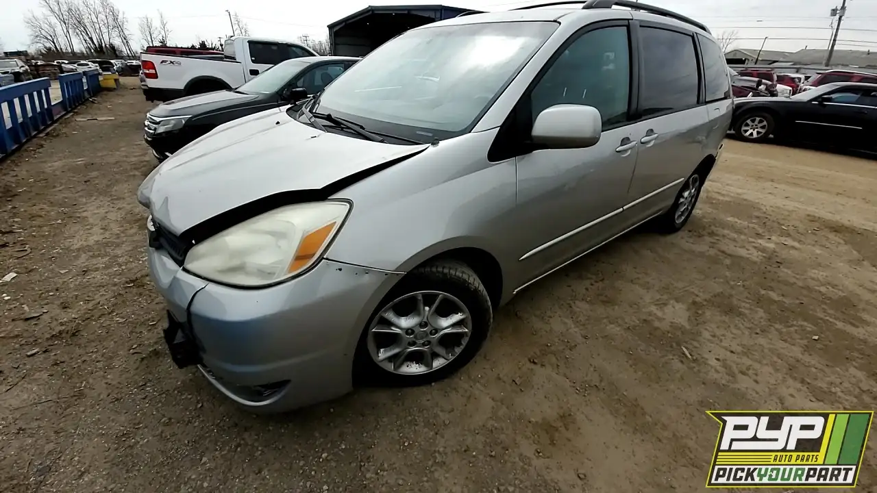 Photo of 2005 Toyota Sienna