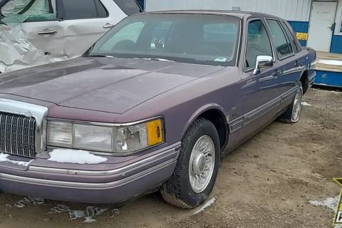 Photo of 1994 Lincoln Town Car